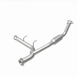 Ford Expedition Catalytic Converter - Magnaflow - California Grade CARB Compliant Direct-Fit - `05-`06