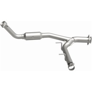 Ford Expedition Catalytic Converter - Magnaflow - California Grade CARB Compliant Direct-Fit - `05-`06