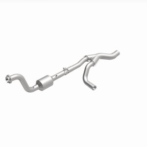 Dodge Durango Catalytic Converter - Magnaflow - California Direct-Fit - `04-`06