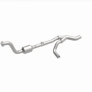 Dodge Durango Catalytic Converter - Magnaflow - California Direct-Fit - `04-`06