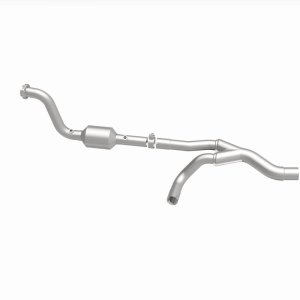 Dodge Durango Catalytic Converter - Magnaflow - California Direct-Fit - `04-`06