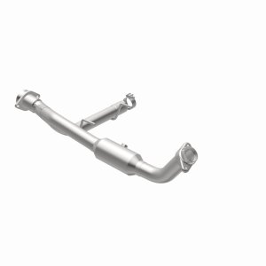 Lincoln Navigator Catalytic Converter - Driver Side - Magnaflow - California Grade, Direct-Fit - `05-`06