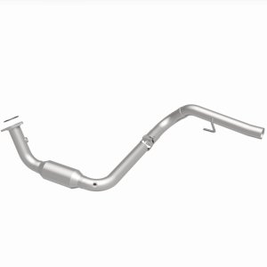 GMC Yukon XL 1500 Catalytic Converter - Magnaflow - CARB Compliant Direct-Fit - `04-`06