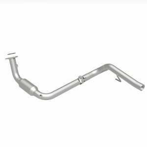 GMC Yukon XL 1500 Catalytic Converter - Magnaflow - CARB Compliant Direct-Fit - `04-`06