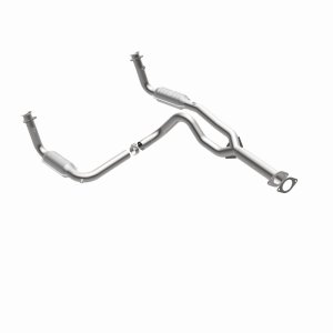 Chevrolet Express 3500 Catalytic Converter - Magnaflow - OEM Grade Direct-Fit - `00-`02