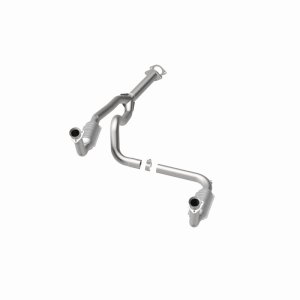 Chevrolet Express 3500 Catalytic Converter - Magnaflow - OEM Grade Direct-Fit - `00-`02