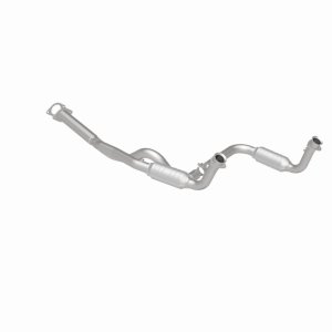 GMC Savana 3500 Catalytic Converter - Magnaflow - OEM Grade Direct-Fit - `00-`02