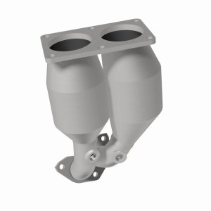 Nissan Sentra Catalytic Converter - Front - Magnaflow - Direct-Fit - `00-`02 Nissan Sentra Catalytic Converter - Front - Magnaflow - Direct-Fit - `00-`02