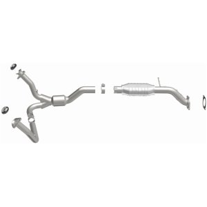 GMC Jimmy Catalytic Converter - Magnaflow - OEM Grade Direct-Fit - `00-`01