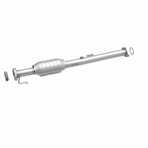 Chevrolet Tracker Catalytic Converter - Magnaflow - OEM Grade Direct-Fit - `99-`03
