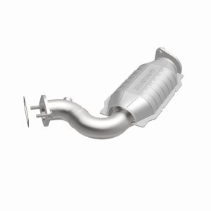 Cadillac CTS Catalytic Converter - Driver Side - Magnaflow - OEM Grade Direct-Fit - `08-`11