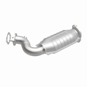Cadillac CTS Catalytic Converter - Driver Side - Magnaflow - OEM Grade Direct-Fit - `08-`11