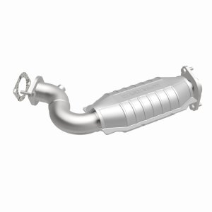 Cadillac CTS Catalytic Converter - Driver Side - Magnaflow - OEM Grade Direct-Fit - `08-`11
