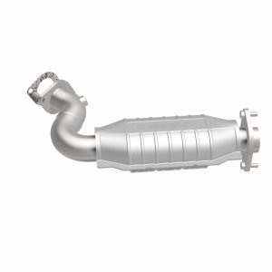 Cadillac STS Catalytic Converter - Driver Side - Magnaflow - OEM Grade Direct-Fit - `08-`11
