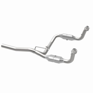 Dodge Nitro Catalytic Converter - Magnaflow - Direct-Fit, OEM Grade - `07-`08