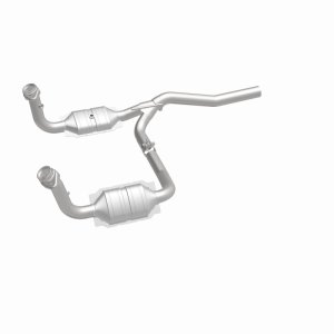 Dodge Nitro Catalytic Converter - Magnaflow - Direct-Fit, OEM Grade - `07-`08