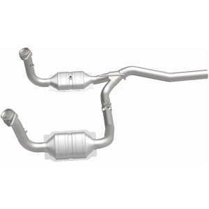 Dodge Nitro Catalytic Converter - Magnaflow - Direct-Fit, OEM Grade - `07-`08
