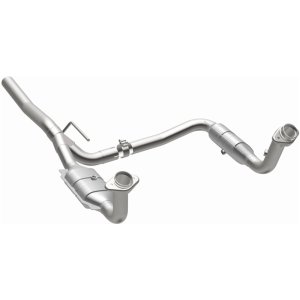 Dodge Nitro Catalytic Converter - Magnaflow - Direct-Fit, OEM Grade - `07-`08