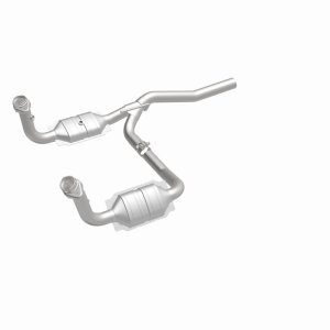 Dodge Nitro Catalytic Converter - Magnaflow - Direct-Fit, OEM Grade - `07-`08