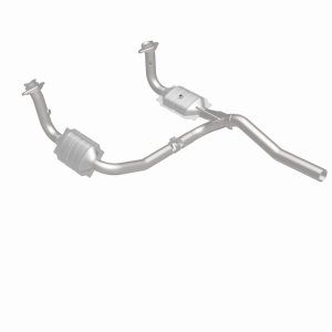 Jeep Liberty Catalytic Converter - Magnaflow - Direct-Fit, OEM Grade - 2008