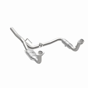 Jeep Liberty Catalytic Converter - Magnaflow - Direct-Fit, OEM Grade - 2008