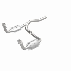Jeep Liberty Catalytic Converter - Magnaflow - Direct-Fit, OEM Grade - 2008