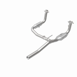 Jeep Liberty Catalytic Converter - Magnaflow - Direct-Fit, OEM Grade - 2008