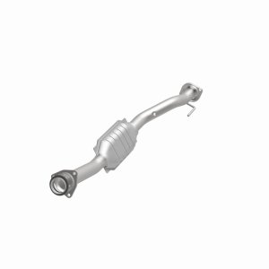Chevrolet Trailblazer Catalytic Converter - Magnaflow - OEM Grade Direct-Fit - `02-`05