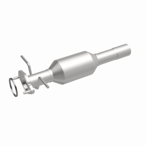 Ford Focus Catalytic Converter - Magnaflow - OEM Grade Direct-Fit - `03-`11