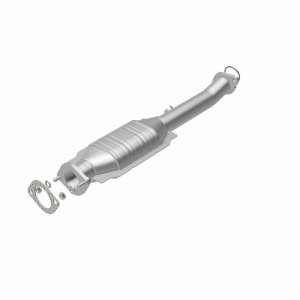 Nissan Armada Catalytic Converter - Magnaflow - Direct-Fit - `05-`15