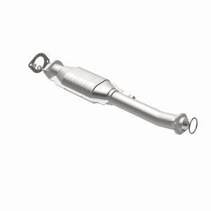 Nissan Armada Catalytic Converter - Magnaflow - Direct-Fit - `05-`15
