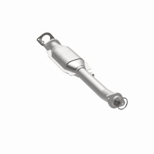 Nissan Titan Catalytic Converter - Magnaflow - Direct-Fit - `04-`15