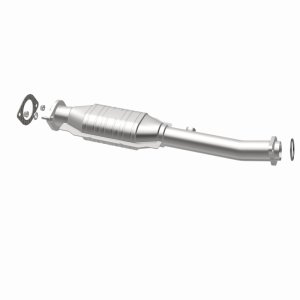 Nissan Titan Catalytic Converter - Magnaflow - Direct-Fit - `04-`15