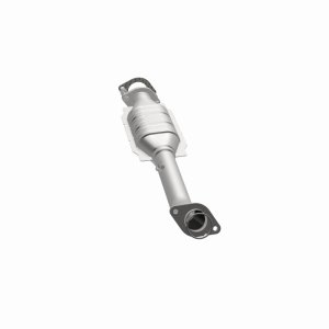 Nissan Armada Catalytic Converter - Rear - Magnaflow - OEM Grade Direct-Fit - `05-`15