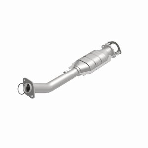 Nissan Armada Catalytic Converter - Rear - Magnaflow - OEM Grade Direct-Fit - `05-`15