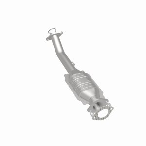 Nissan Armada Catalytic Converter - Rear - Magnaflow - OEM Grade Direct-Fit - `05-`15
