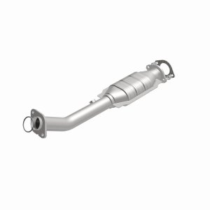 Nissan Titan Catalytic Converter - Rear - Magnaflow - OEM Grade Direct-Fit - `04-`15