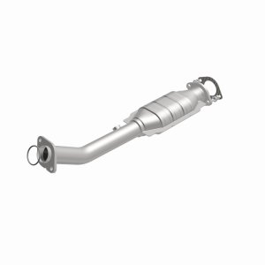 Nissan Titan Catalytic Converter - Rear - Magnaflow - OEM Grade Direct-Fit - `04-`15