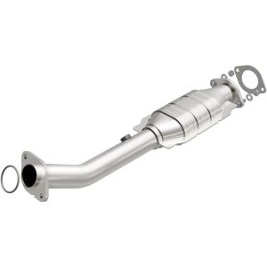 Nissan Titan Catalytic Converter - Rear - Magnaflow - OEM Grade Direct-Fit - `04-`15