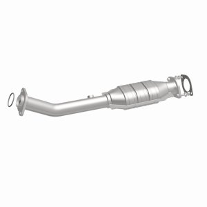 Nissan Titan Catalytic Converter - Rear - Magnaflow - OEM Grade Direct-Fit - `04-`15