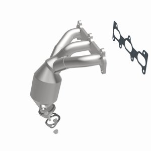 Hyundai Sonata Catalytic Converter - Front - Magnaflow - OEM Grade Direct-Fit - `99-`05