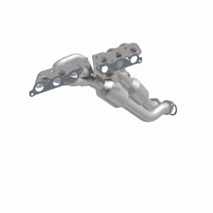 Lexus IS300 Catalytic Converter - Magnaflow - OEM Grade Direct-Fit - `01-`05
