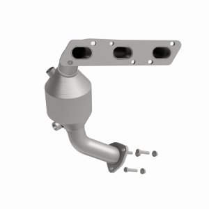 Mazda MPV Catalytic Converter - Front - Magnaflow - OEM Grade Manifold - `02-`06
