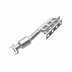 Nissan Armada Catalytic Converter - Magnaflow - OEM Grade Direct-Fit - `05-`15 Nissan Armada Catalytic Converter - Magnaflow - OEM Grade Direct-Fit - `05-`15