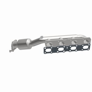 Nissan Titan Catalytic Converter - Magnaflow - OEM Grade Direct-Fit - `04-`15 Nissan Titan Catalytic Converter - Magnaflow - OEM Grade Direct-Fit - `04-`15