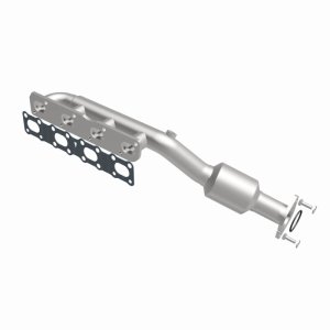 Nissan Titan Catalytic Converter - Magnaflow - OEM Grade Direct-Fit Manifold - `04-`15