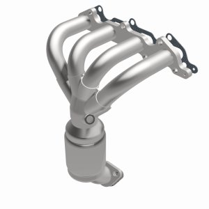 Kia Rio Catalytic Converter - Magnaflow - OEM Grade Direct-Fit - `03-`05