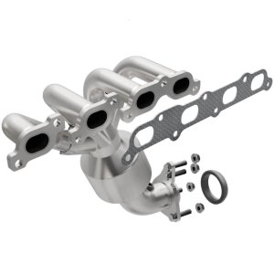 Chevrolet Colorado Catalytic Converter - Magnaflow - OEM Grade Direct-Fit Manifold - `07-`12