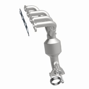 GMC Canyon Catalytic Converter - Magnaflow - OEM Grade Direct-Fit Manifold - `07-`12