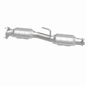 Ford Explorer Catalytic Converter - Magnaflow - Direct Fit, OEM Grade - `99-`00